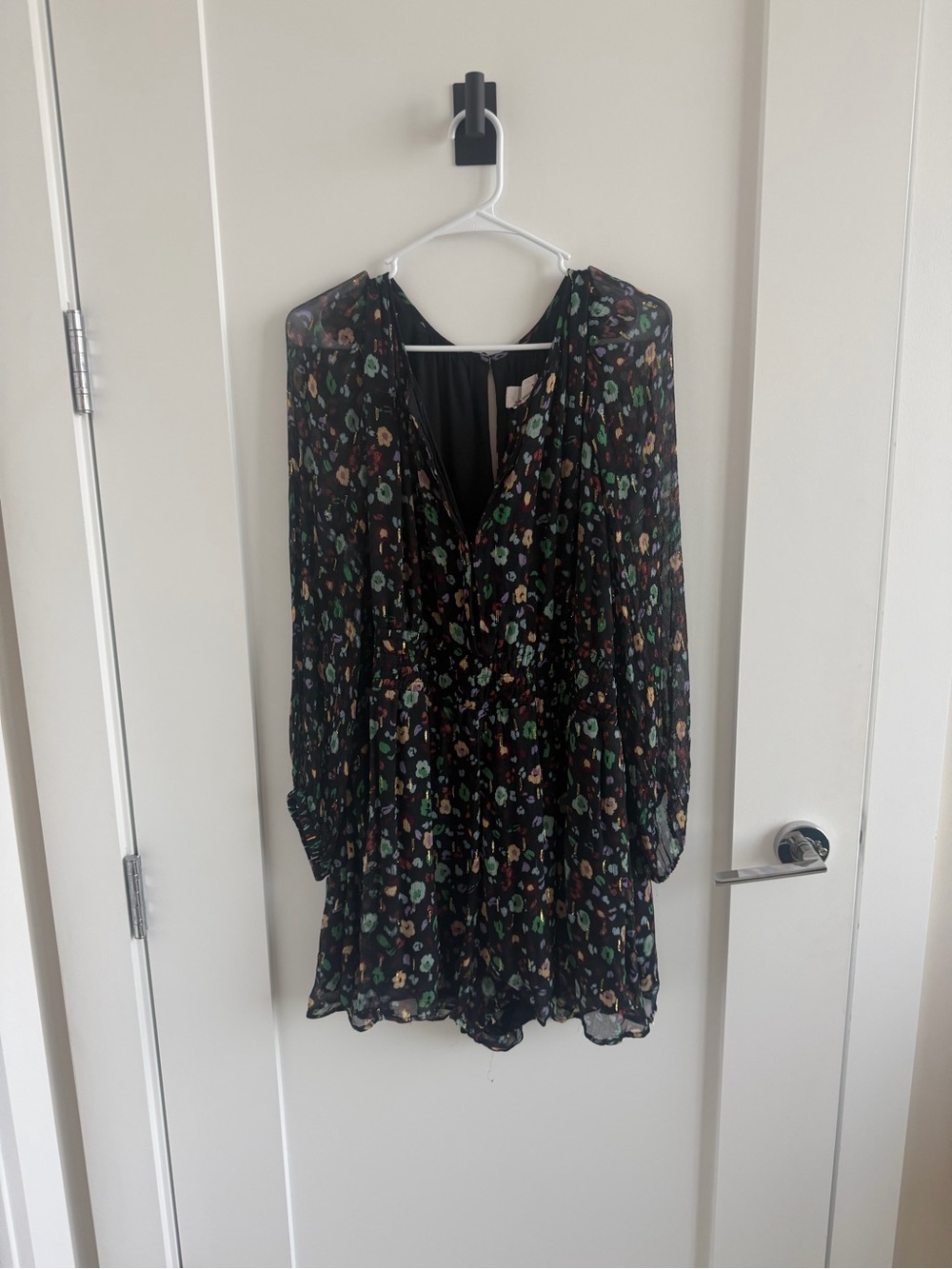 Anthropologie Black Floral V-Neck Long-Sleeve Tunic